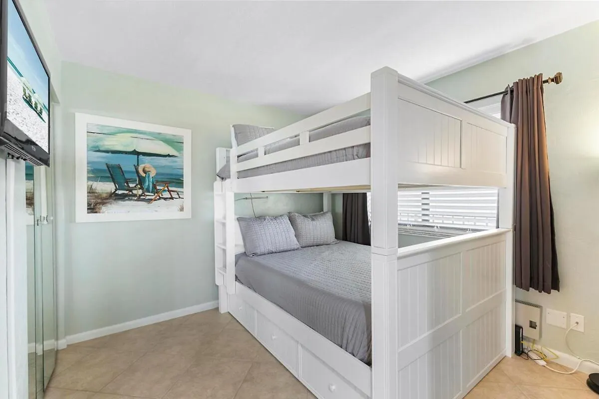 New Listing-pristine Cozy Ocean Penthouse Apartment Marco Island