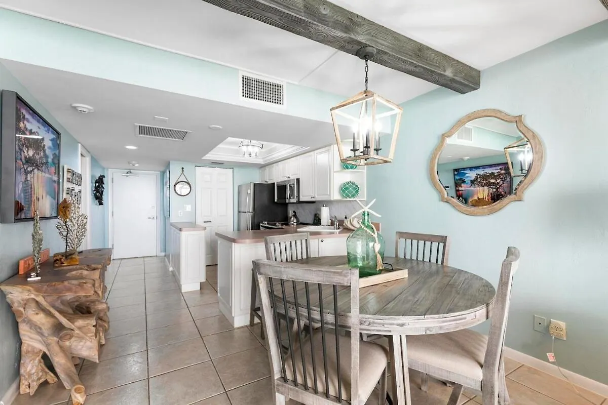Apartment New Listing-pristine Cozy Ocean Penthouse