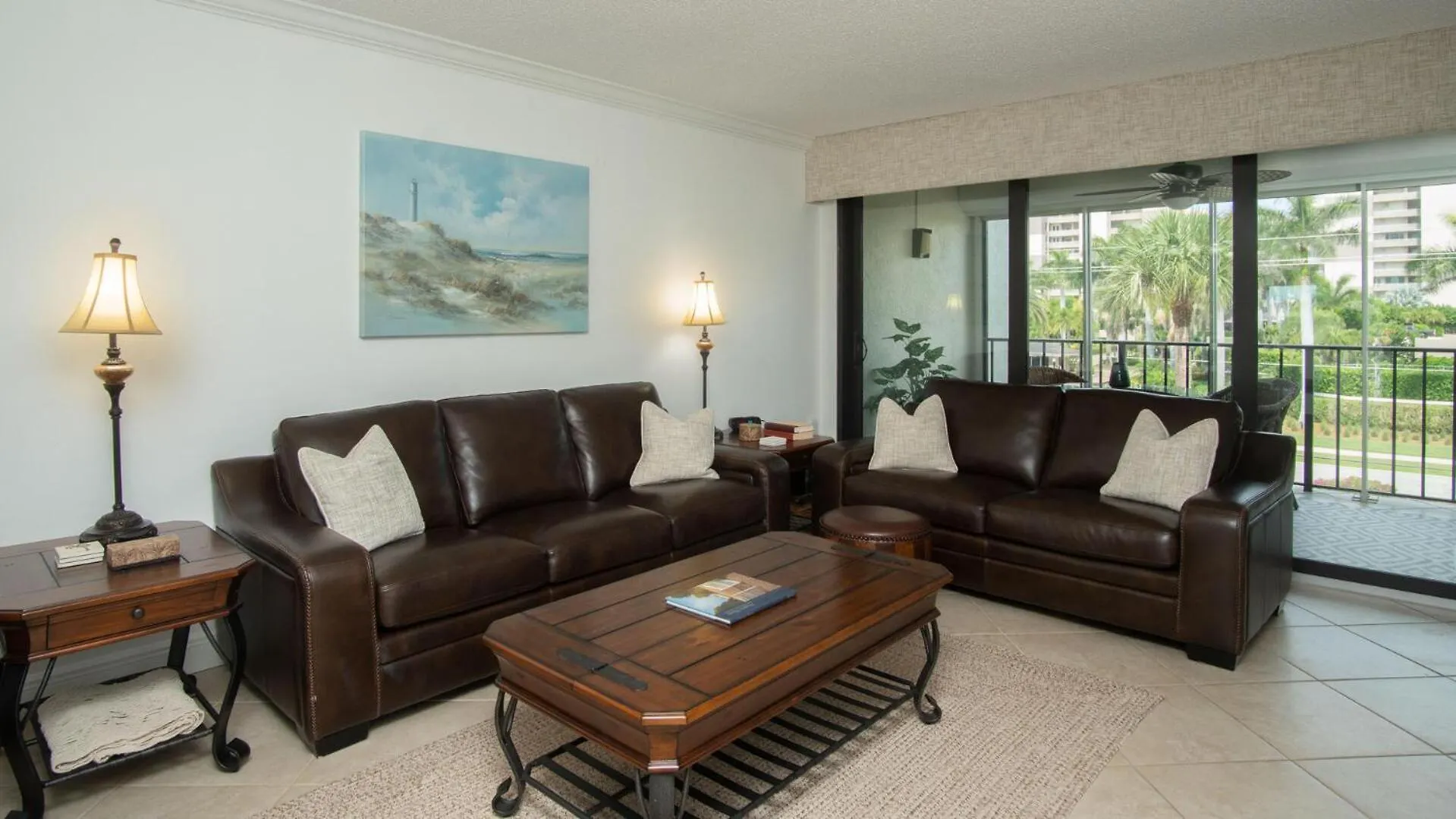 Apartment Grandview 312 *
