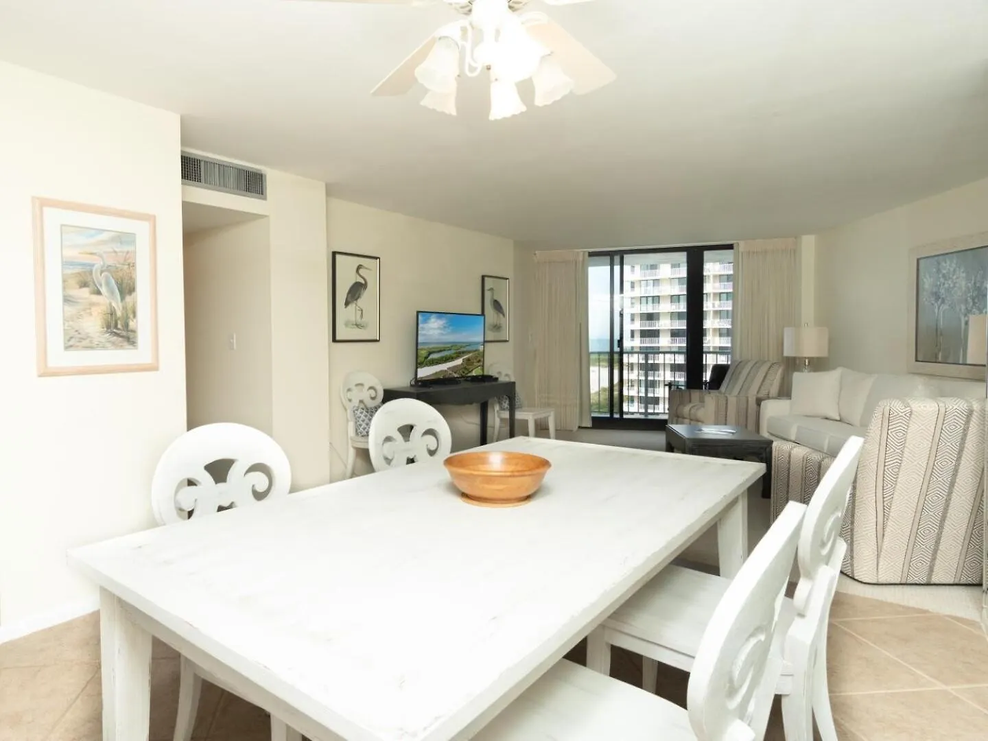 Apartment South Seas Tower 3-1108