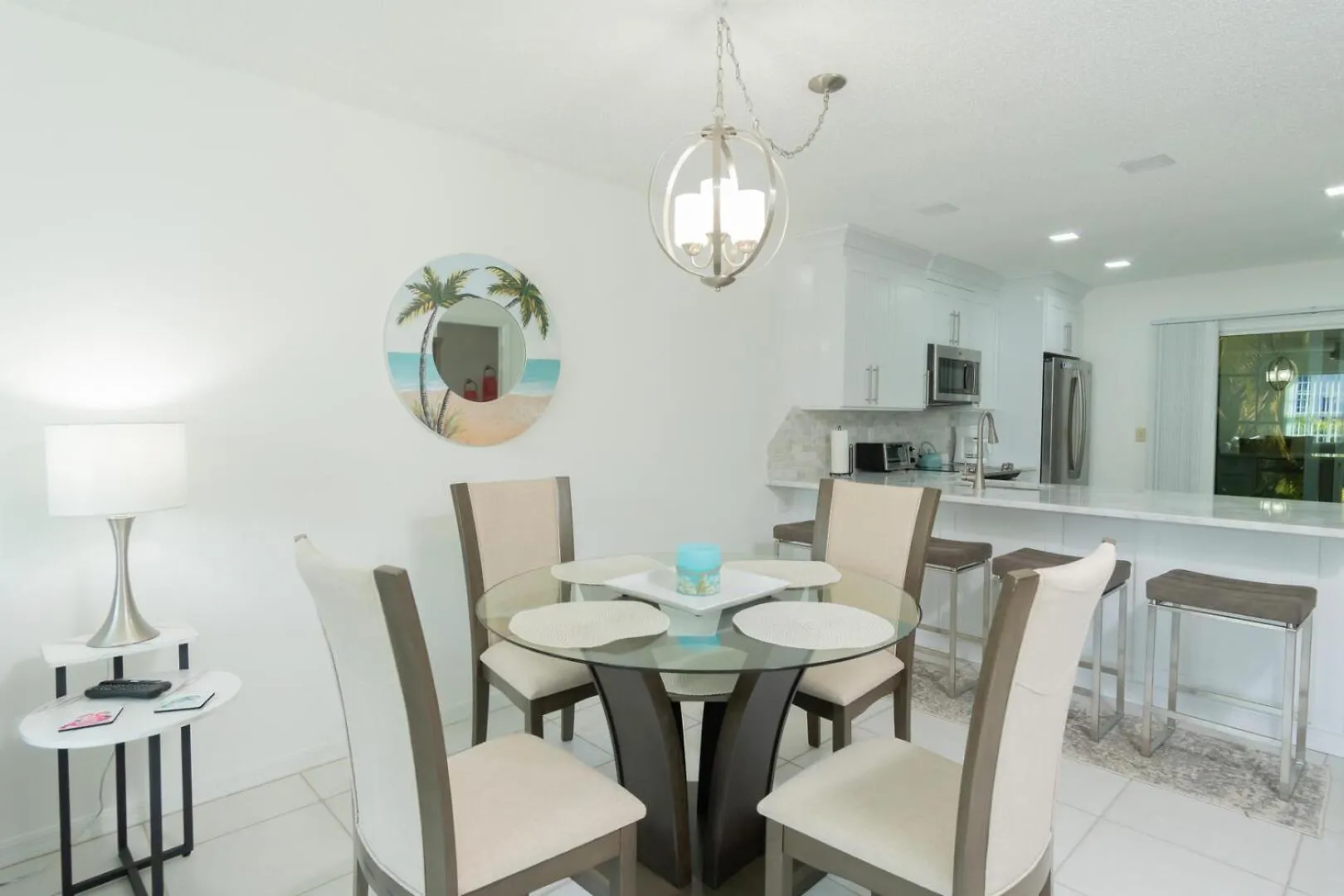 Star A-102 Apartment *