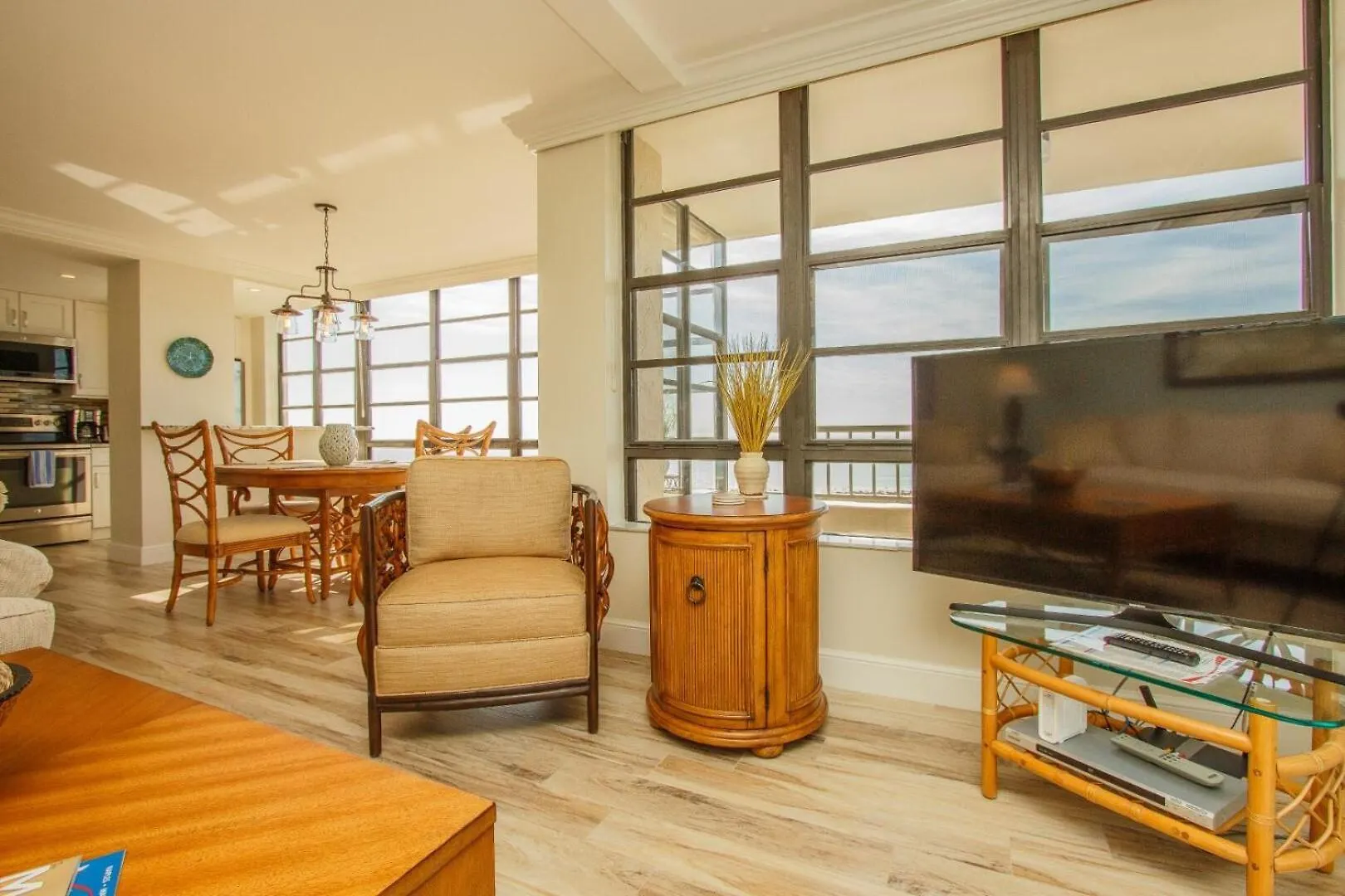 South Seas Tower 3-1612 Apartment