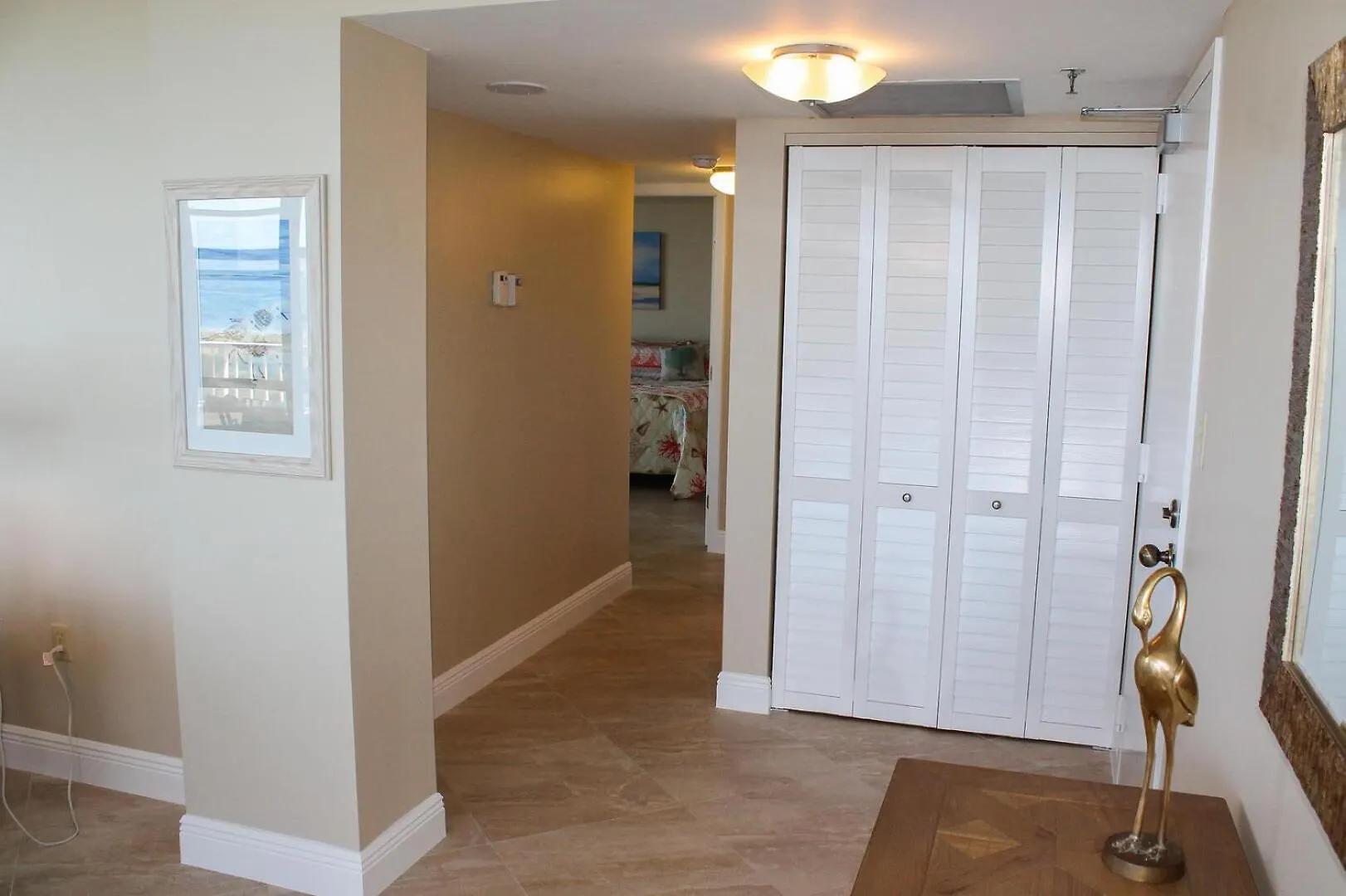 South Seas Tower 4-1212