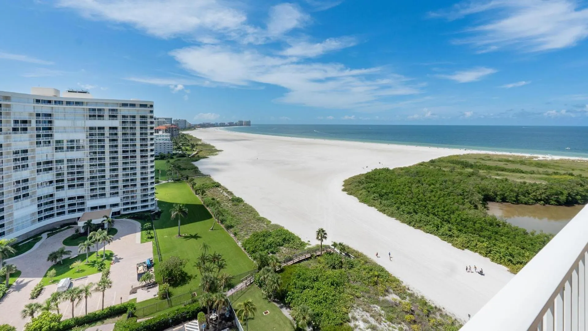 South Seas Tower 3-1709 *