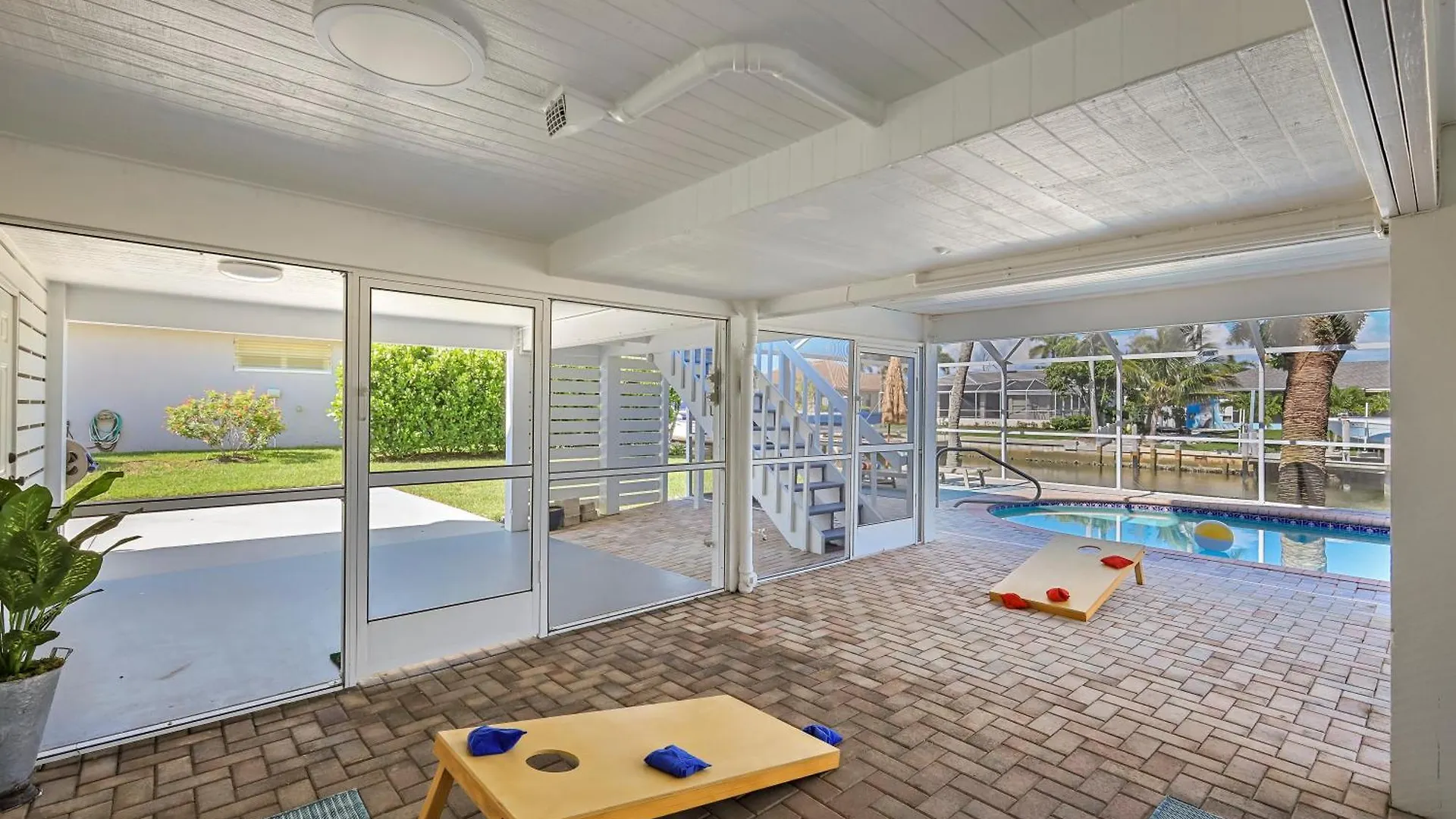 A Splash Of Paradise I Waterfront 3 Bed On *