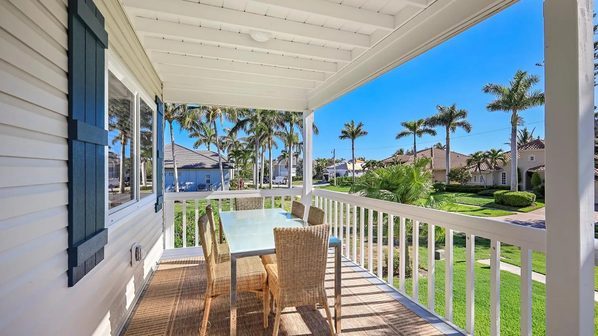 A Splash Of Paradise I Waterfront 3 Bed On Marco Island