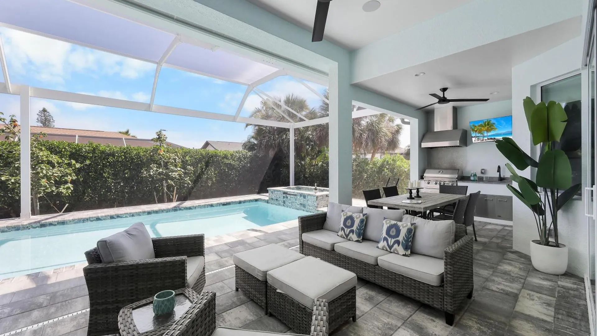Holiday home 239 Tahiti Road *