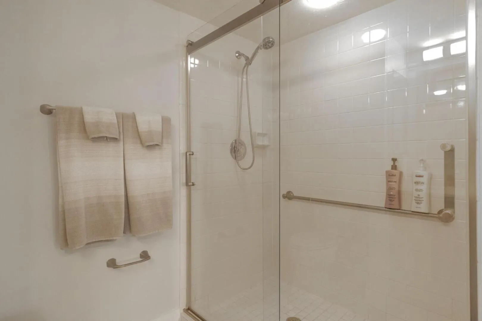 Islander Cove 402