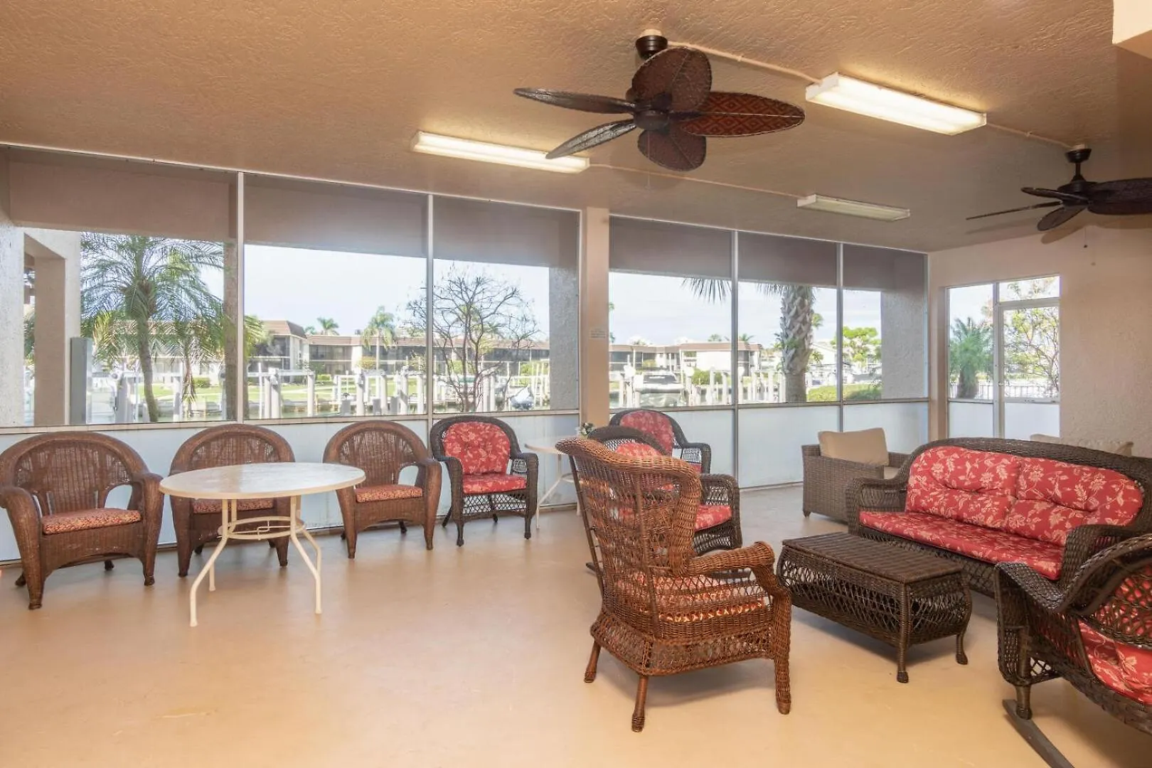 Apartment Islander Cove 402