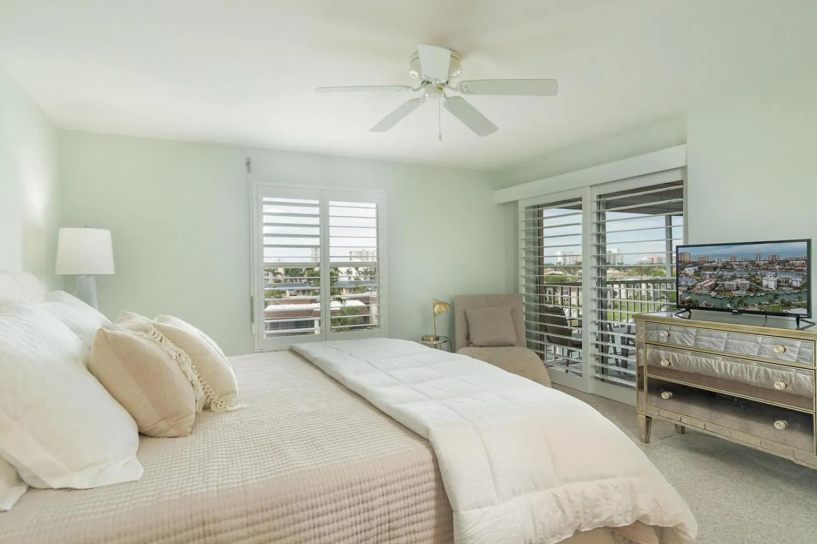 Islander Cove 402 Apartment