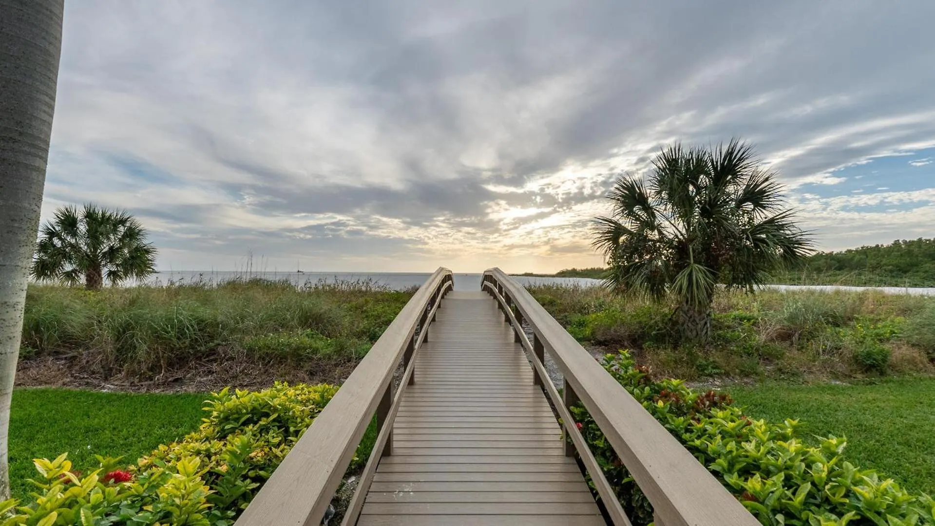 South Seas Tower 2-810 Marco Island