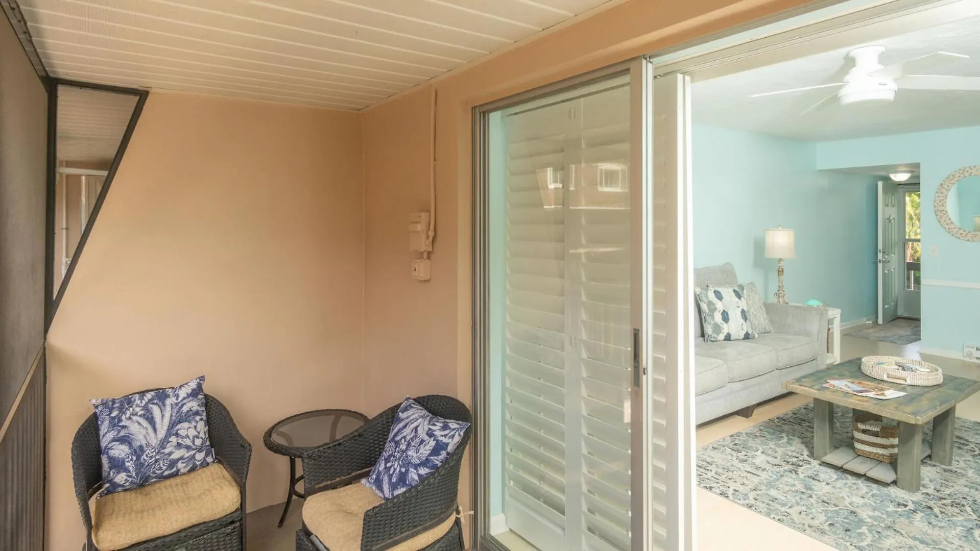 Island Manor K-4 *
