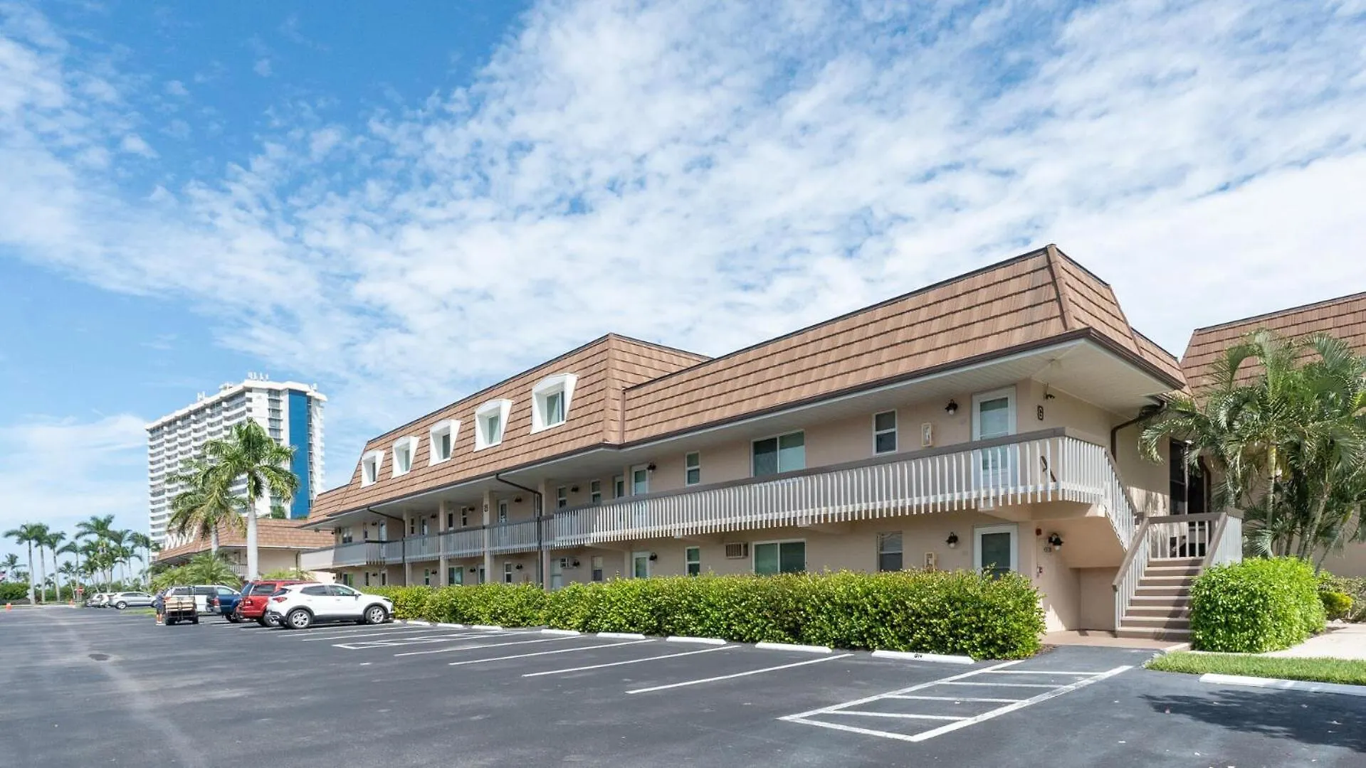 Apartment Island Manor G-5 Marco Island