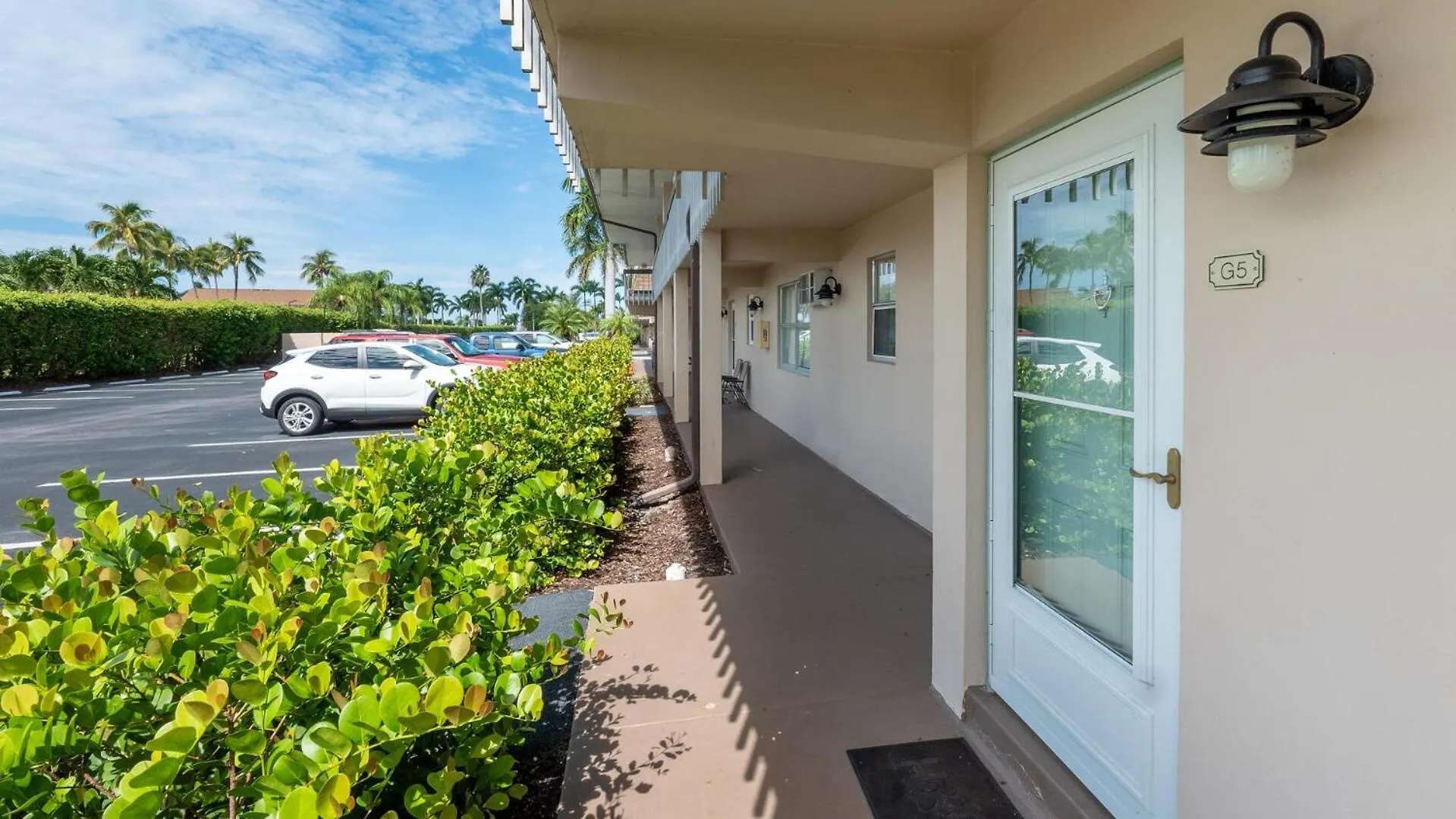 Apartment Island Manor G-5 Marco Island
