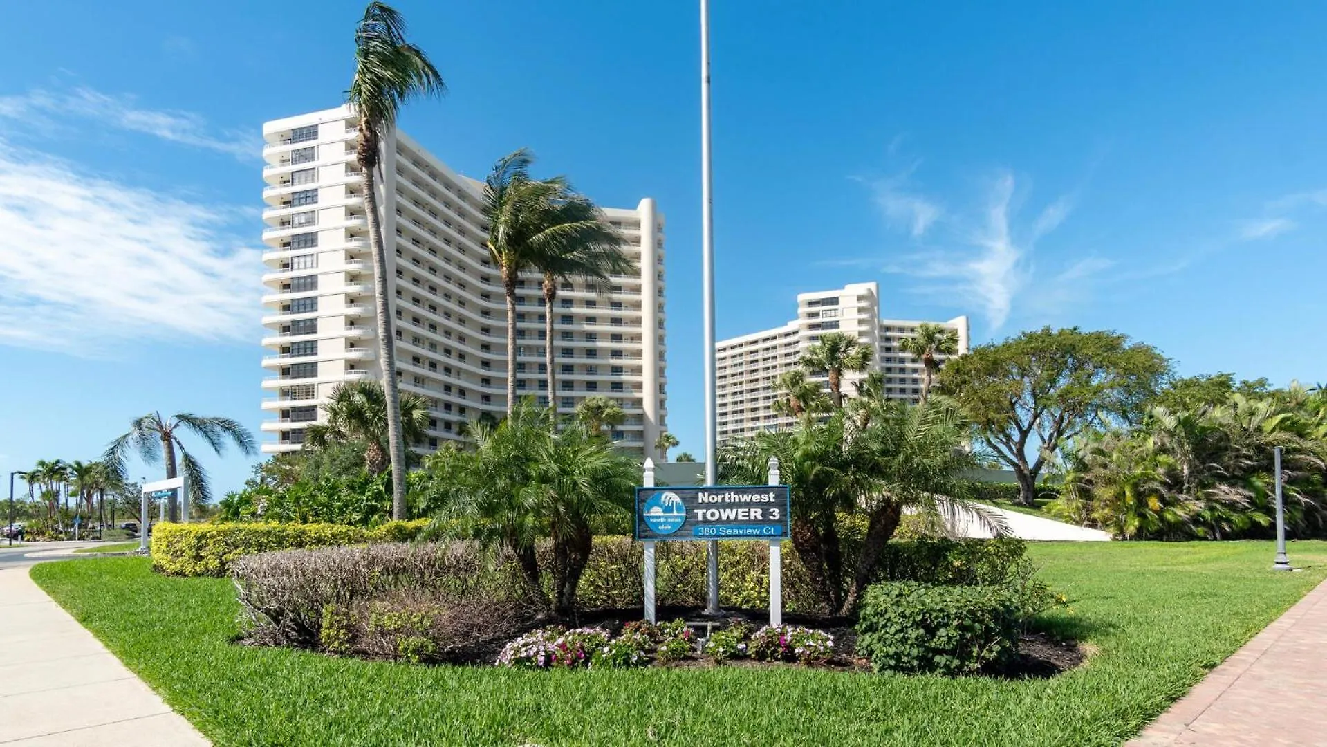 South Seas Tower 2-1011
