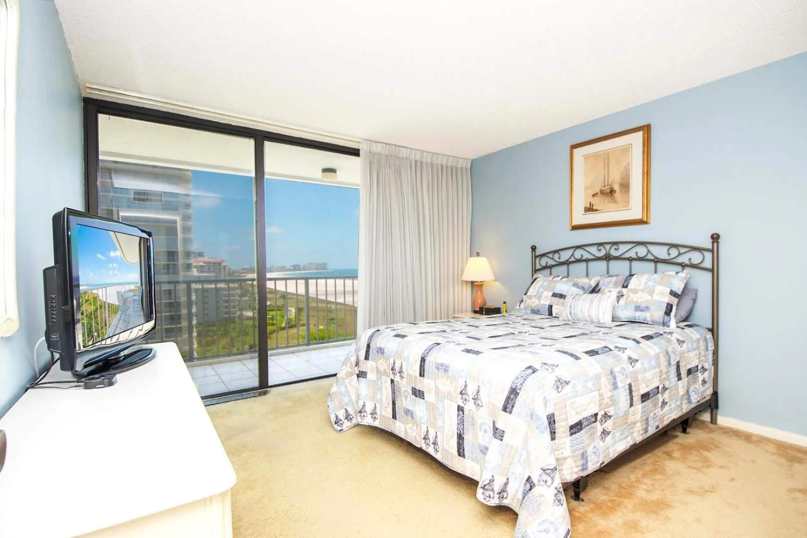 Apartment South Seas Tower 2-1011