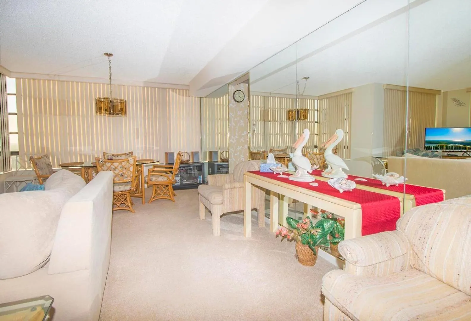 Apartment South Seas Tower 3-811