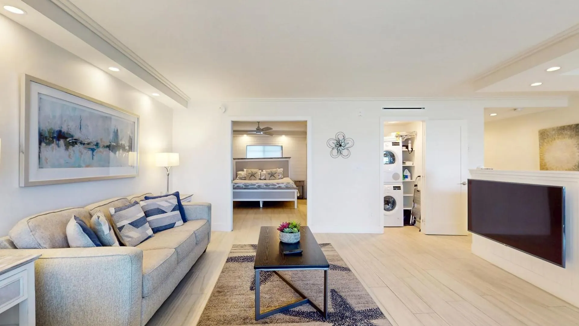 Apartment It's A Shore Thing In Riverside Marco Island