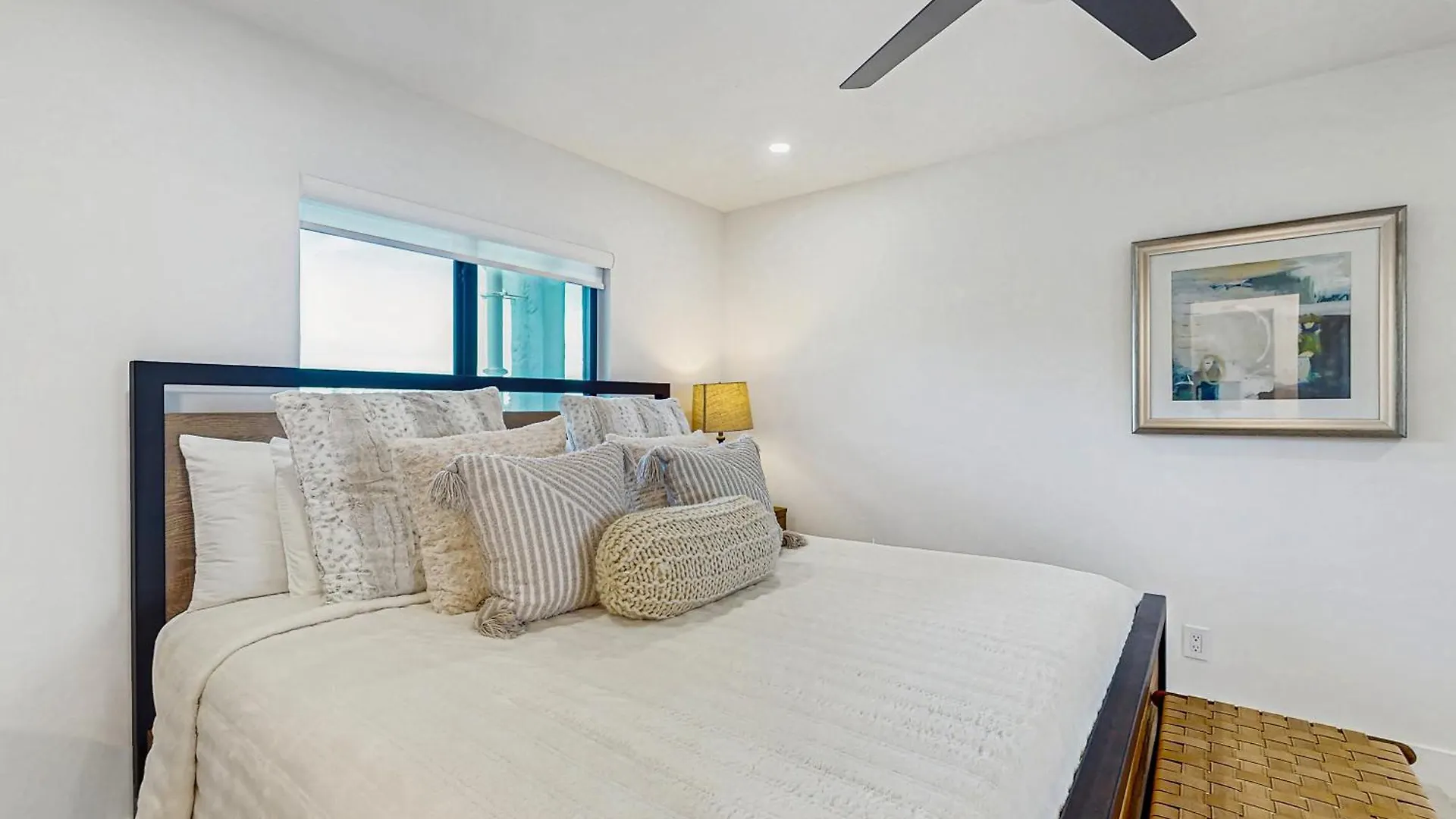 Sunny Days And Blissful Waves In Riverside Apartment Marco Island
