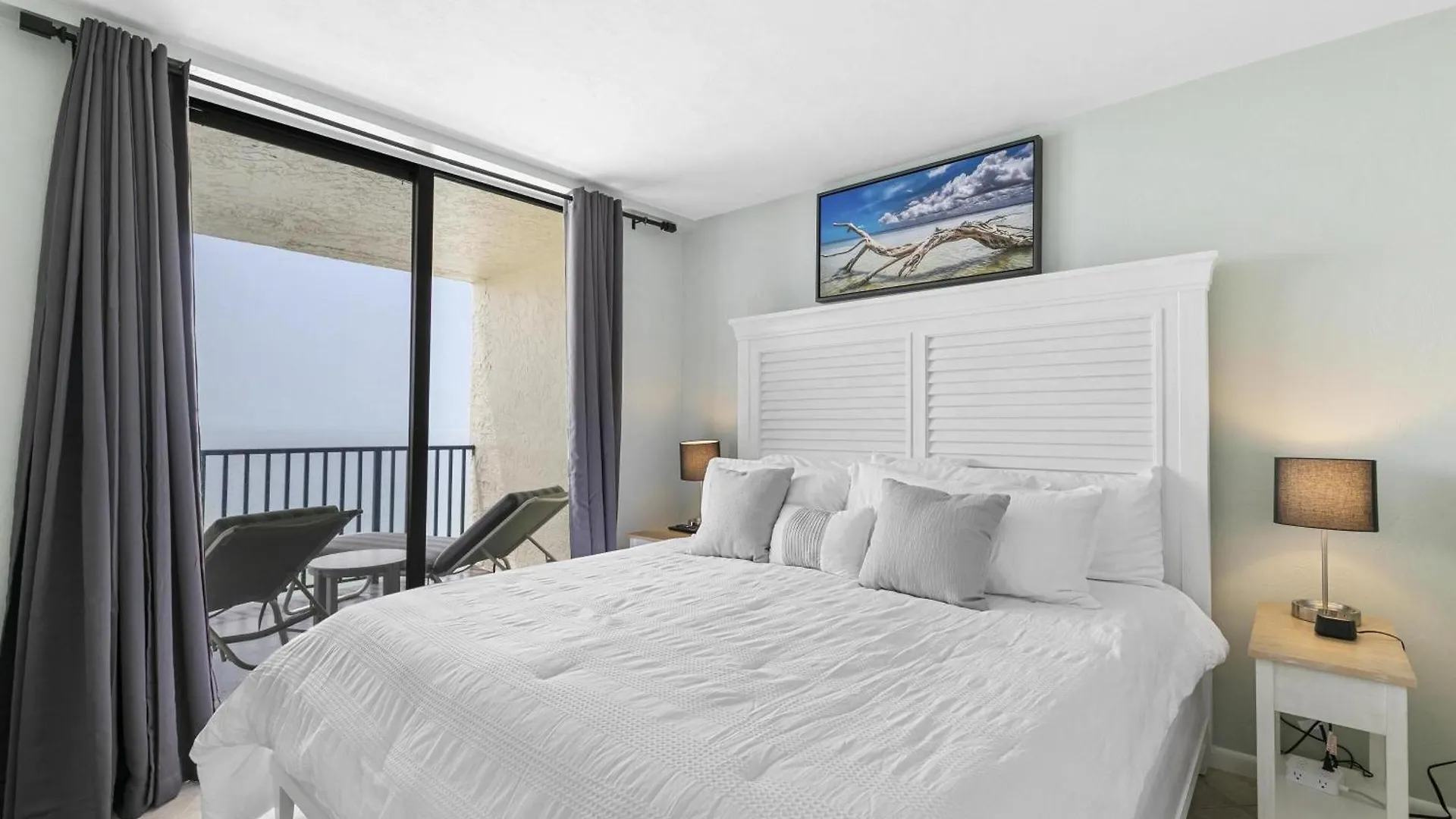 New Listing-pristine Cozy Ocean Penthouse Marco Island