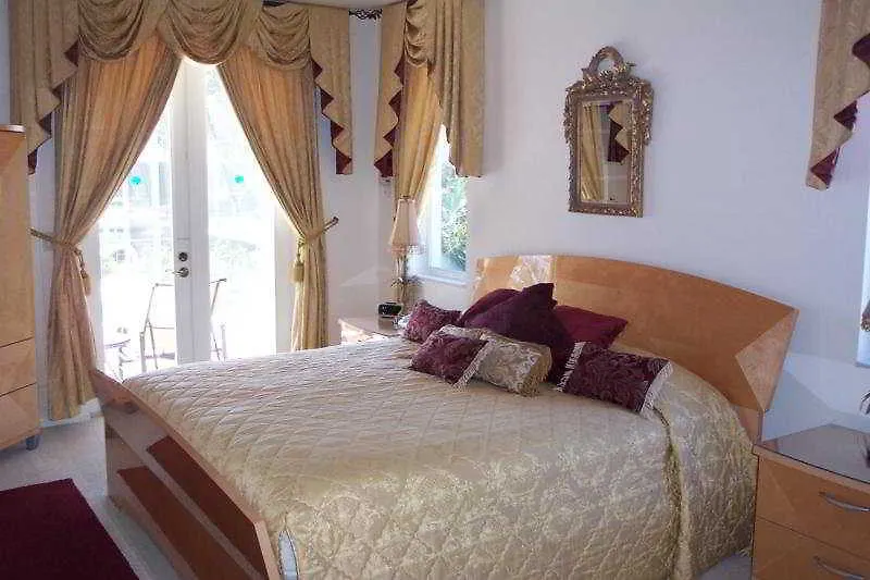 Lmi Gulf Coast Homes 4*