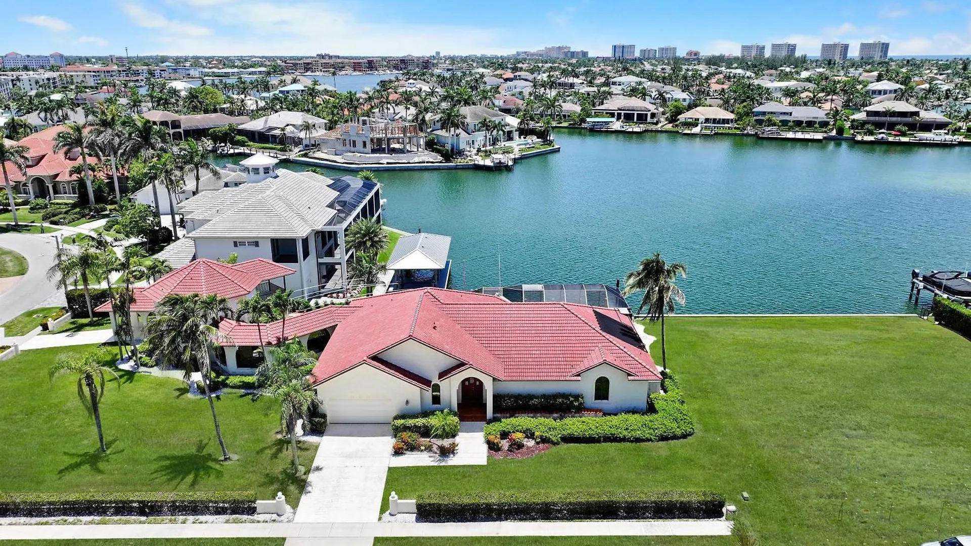 695 Embassy Court Holiday home Marco Island