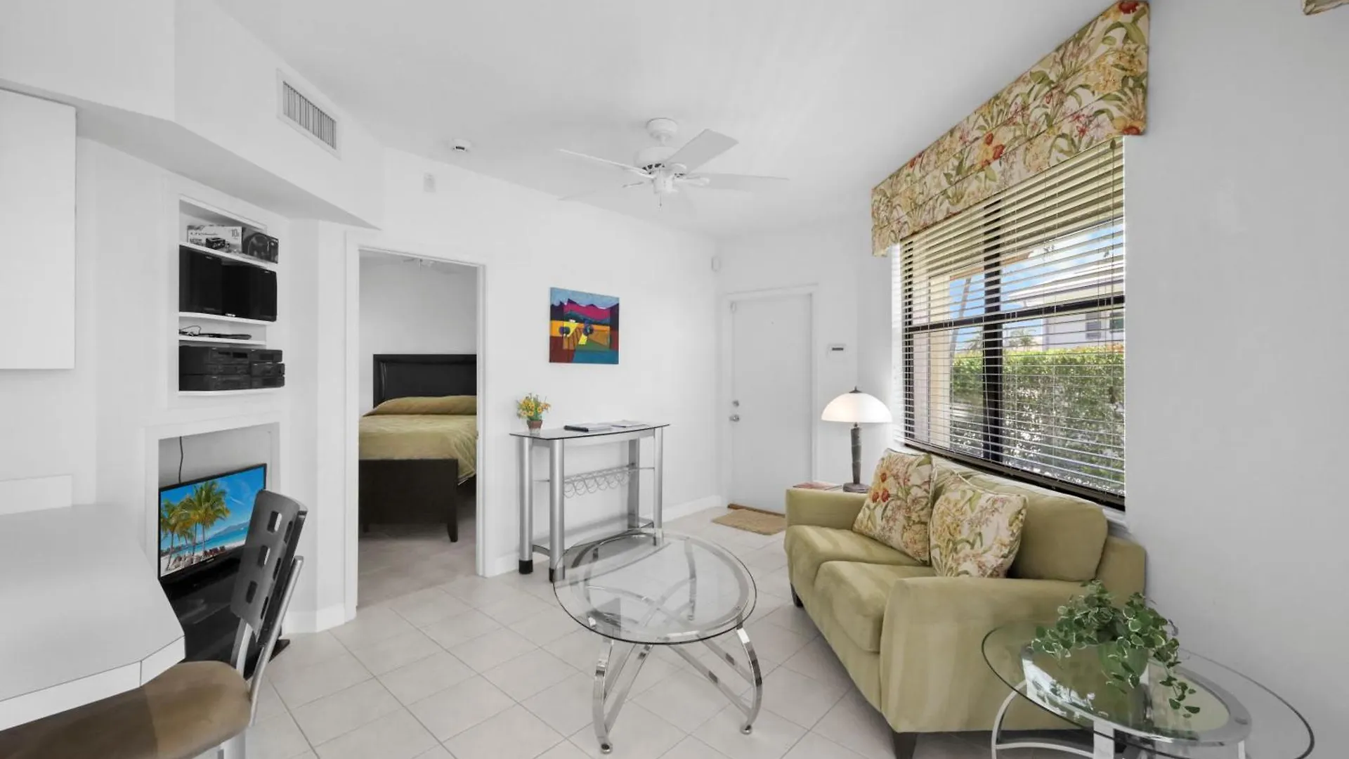 695 Embassy Court Holiday home