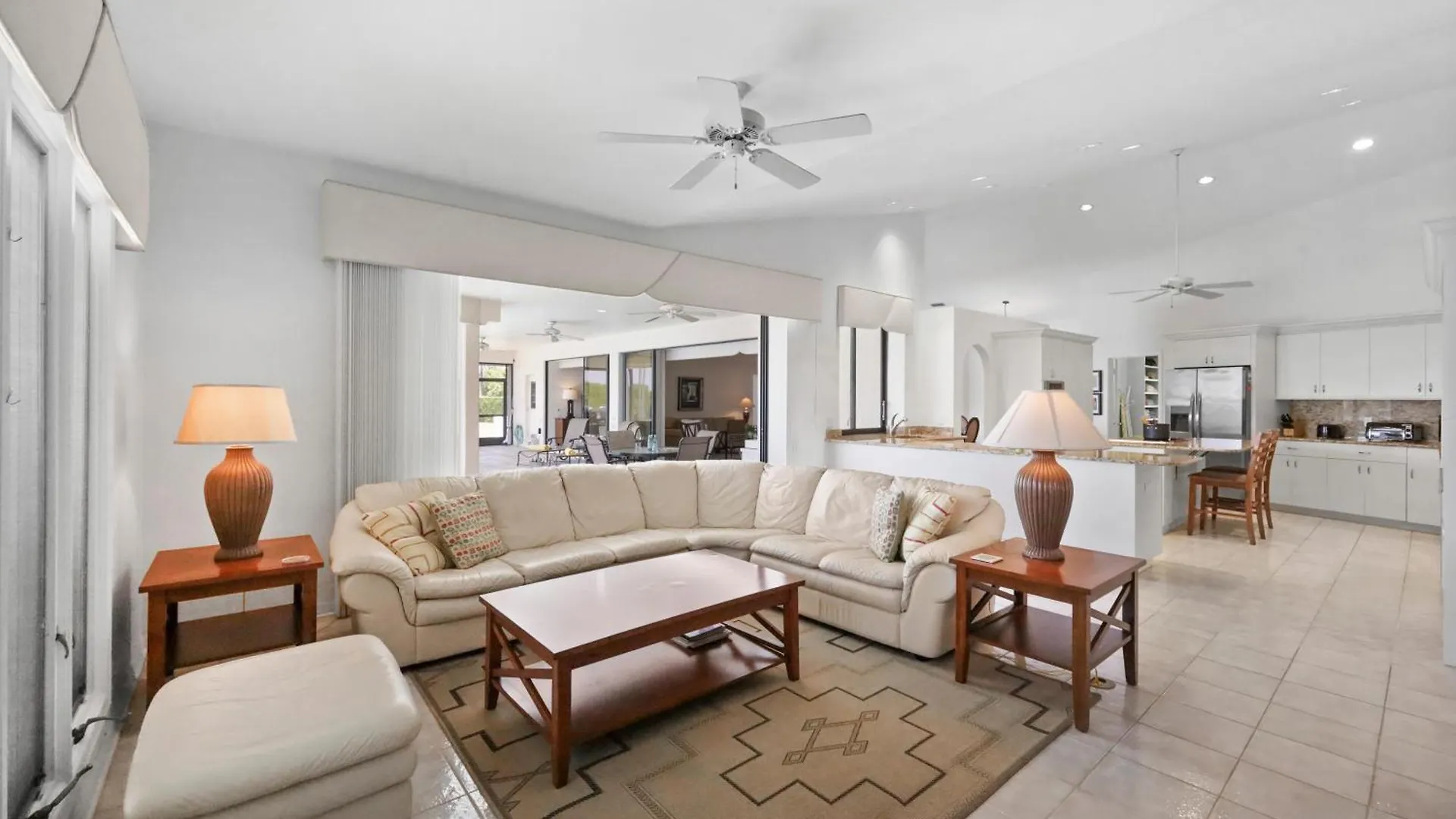 695 Embassy Court Holiday home *