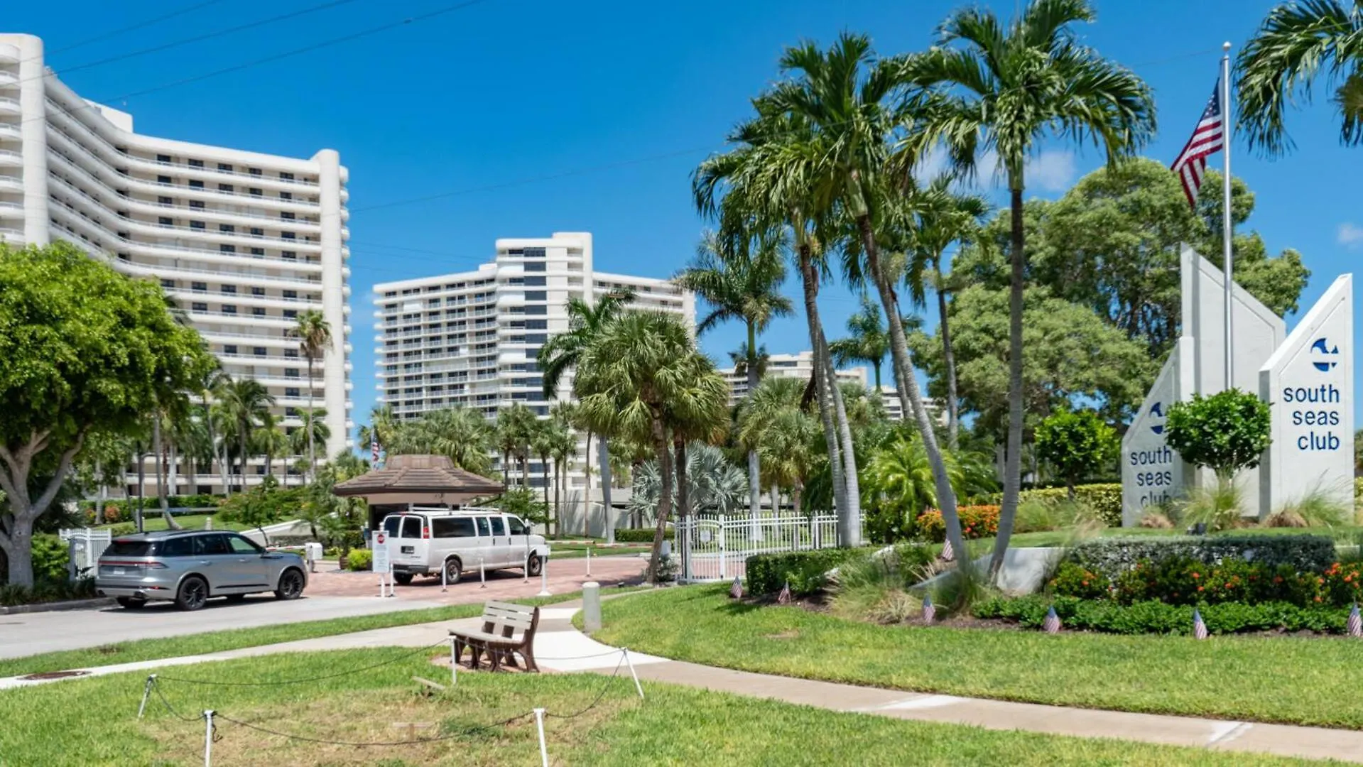 South Seas Tower 4-701 Apartment *