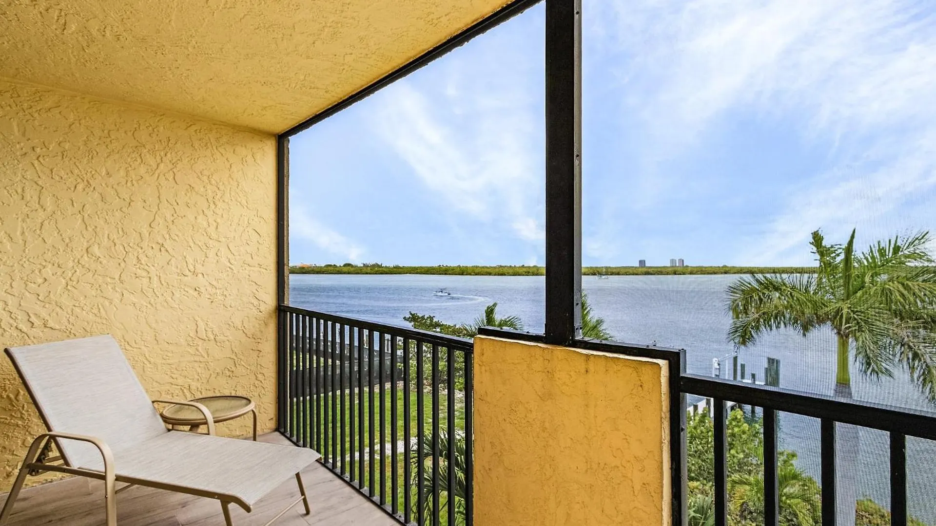 Apartment Sunrise Bay