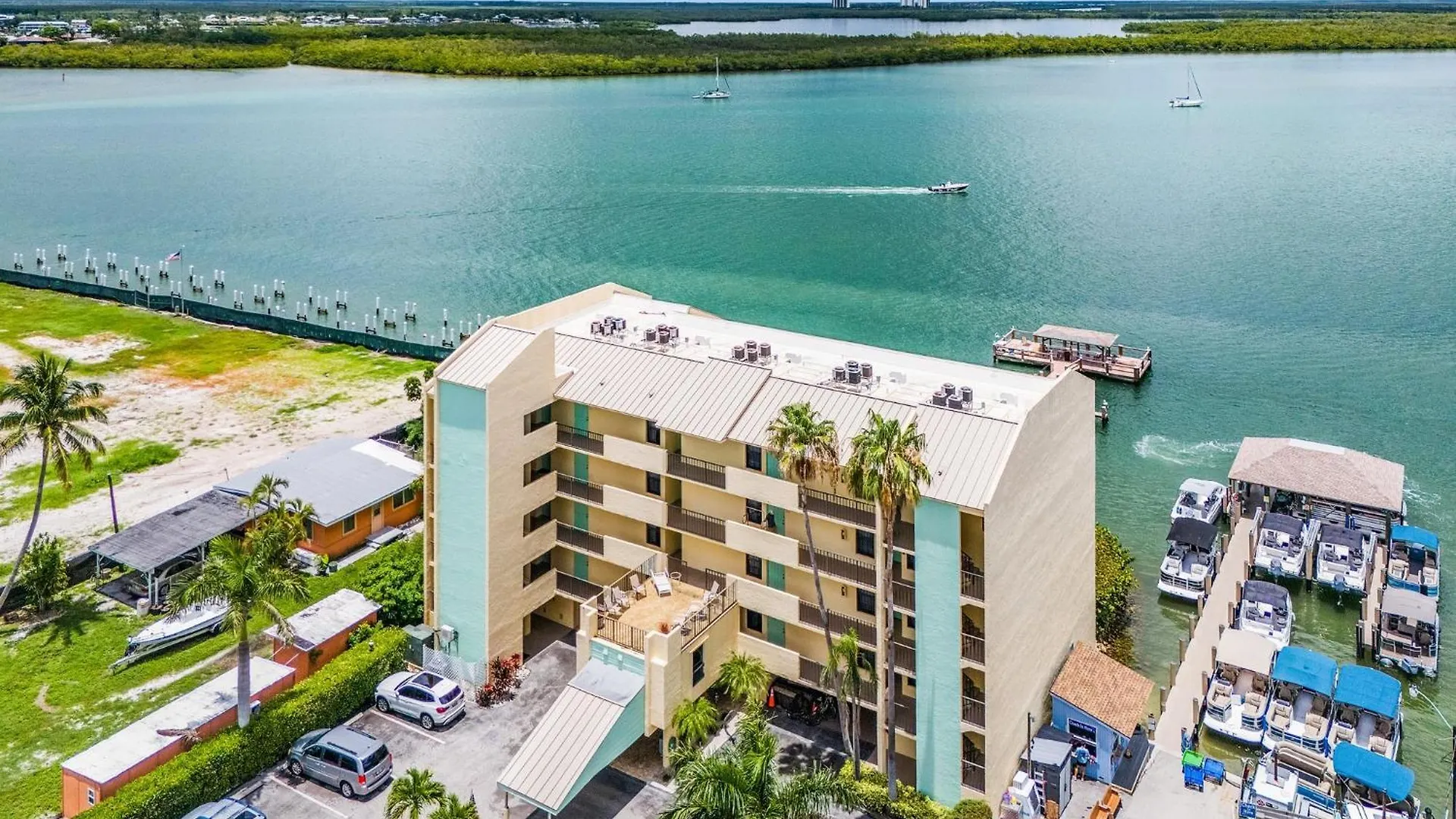 Sunrise Bay Apartment