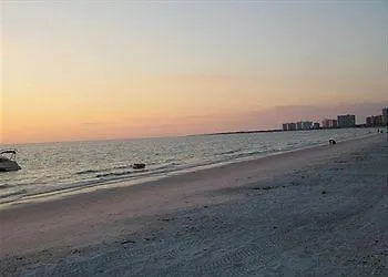 Marco Vacation Hotel 3*