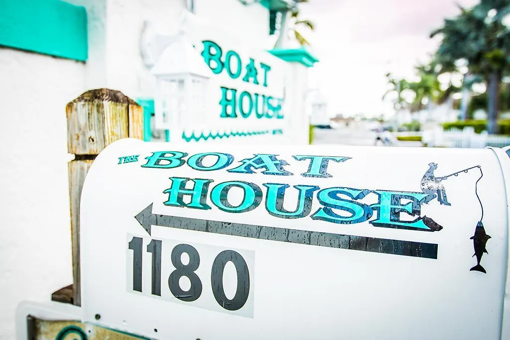 The Boathouse Motel