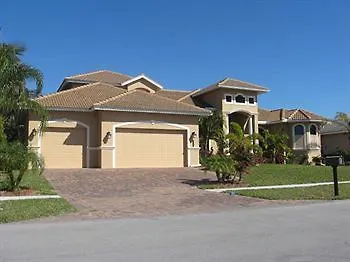 Marco Bay Holiday home *