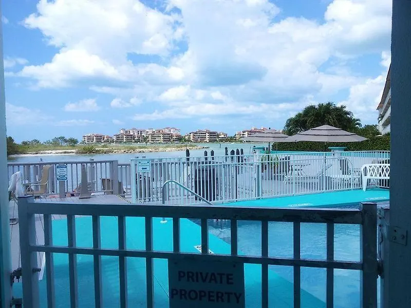The Boathouse Motel