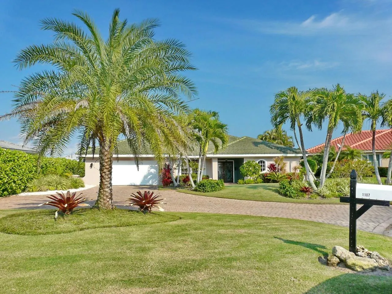 Holiday home 1107 Edington Place *