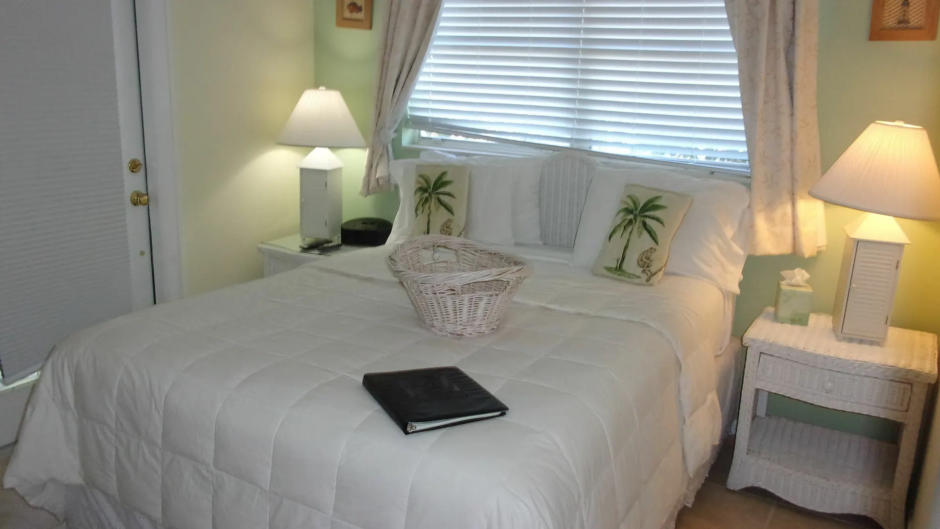 Hotel Lakeside Marco Island