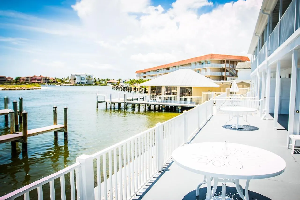 The Boathouse Motel
