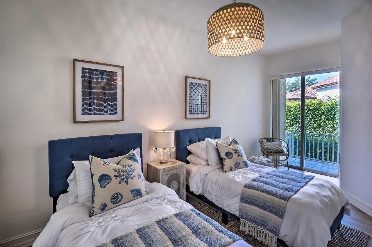 Holiday home Luxury Island Oasis With Pool And Dock, 1 Mi To Beach! Marco Island