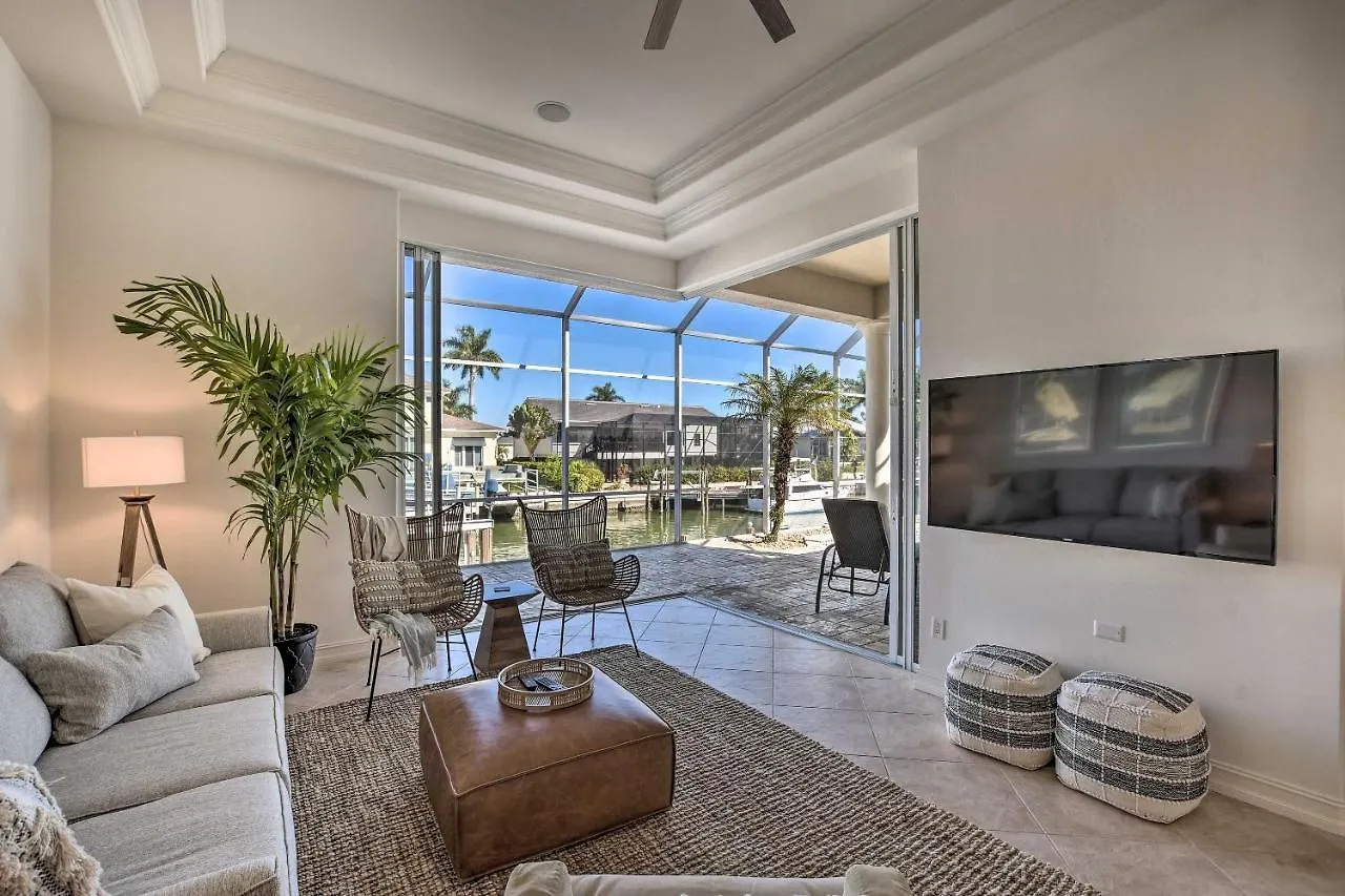 Luxury Island Oasis With Pool And Dock, 1 Mi To Beach! Marco Island
