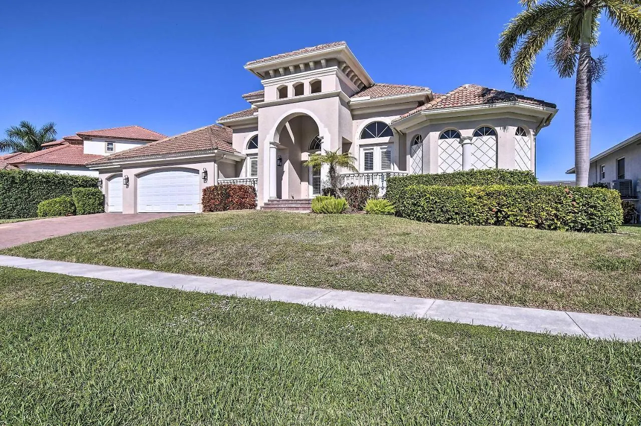 Luxury Island Oasis With Pool And Dock, 1 Mi To Beach!