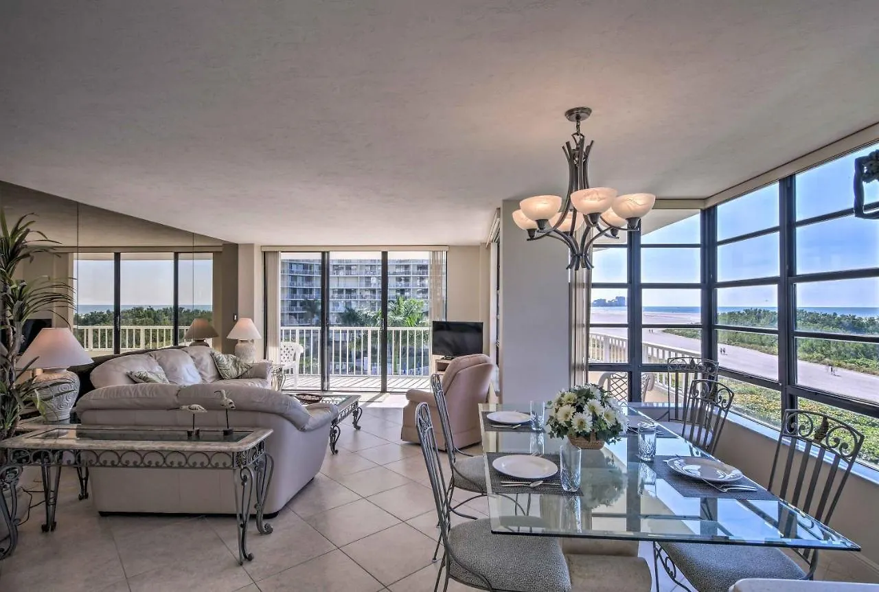 Sunny Getaway Community Amenities, Walk To Beach! * Marco Island