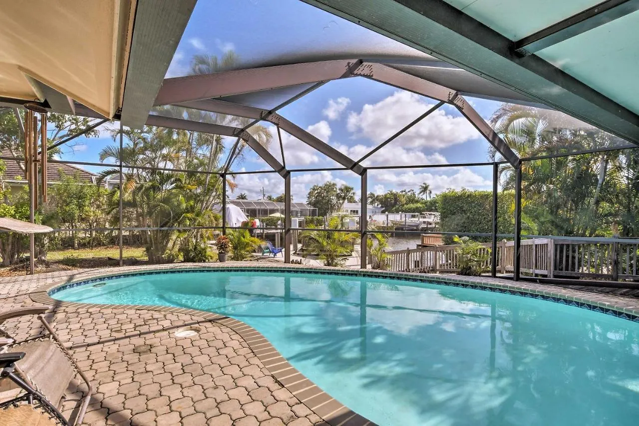 Holiday home Waterfront With Heated Pool And Dock
