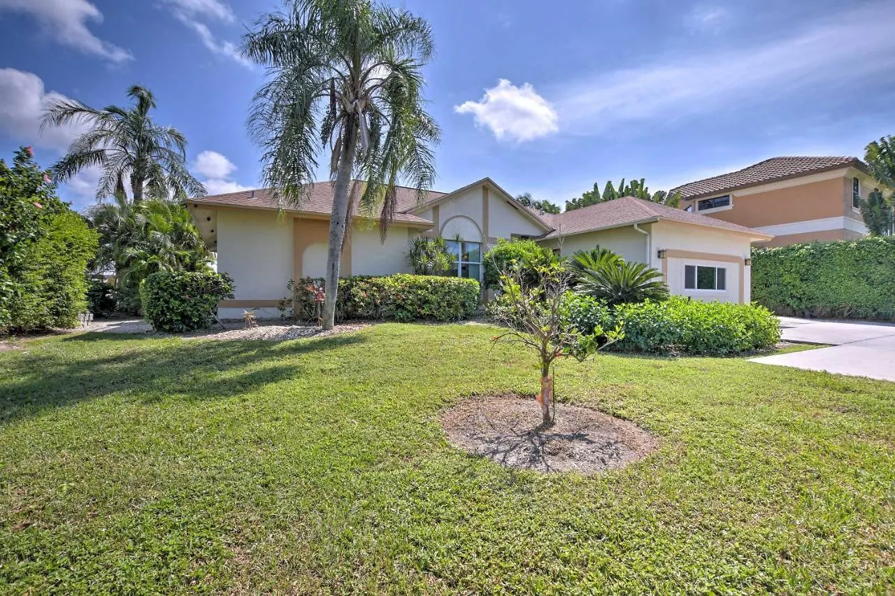 Canalfront With Private Saltwater Pool! Holiday home Marco Island