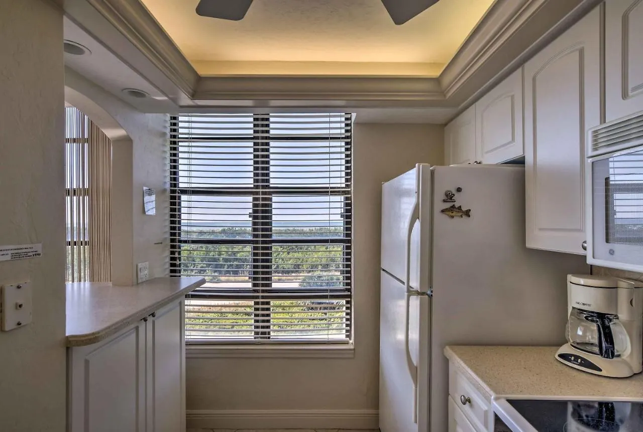Apartment Sunny Getaway Community Amenities, Walk To Beach! *