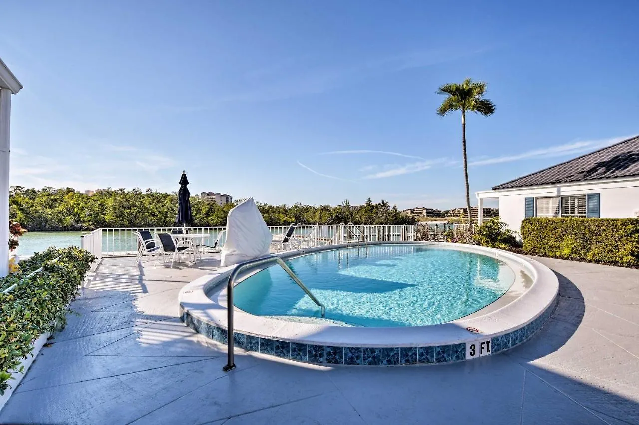 Waterfront Retreat With Shared Docks * Marco Island
