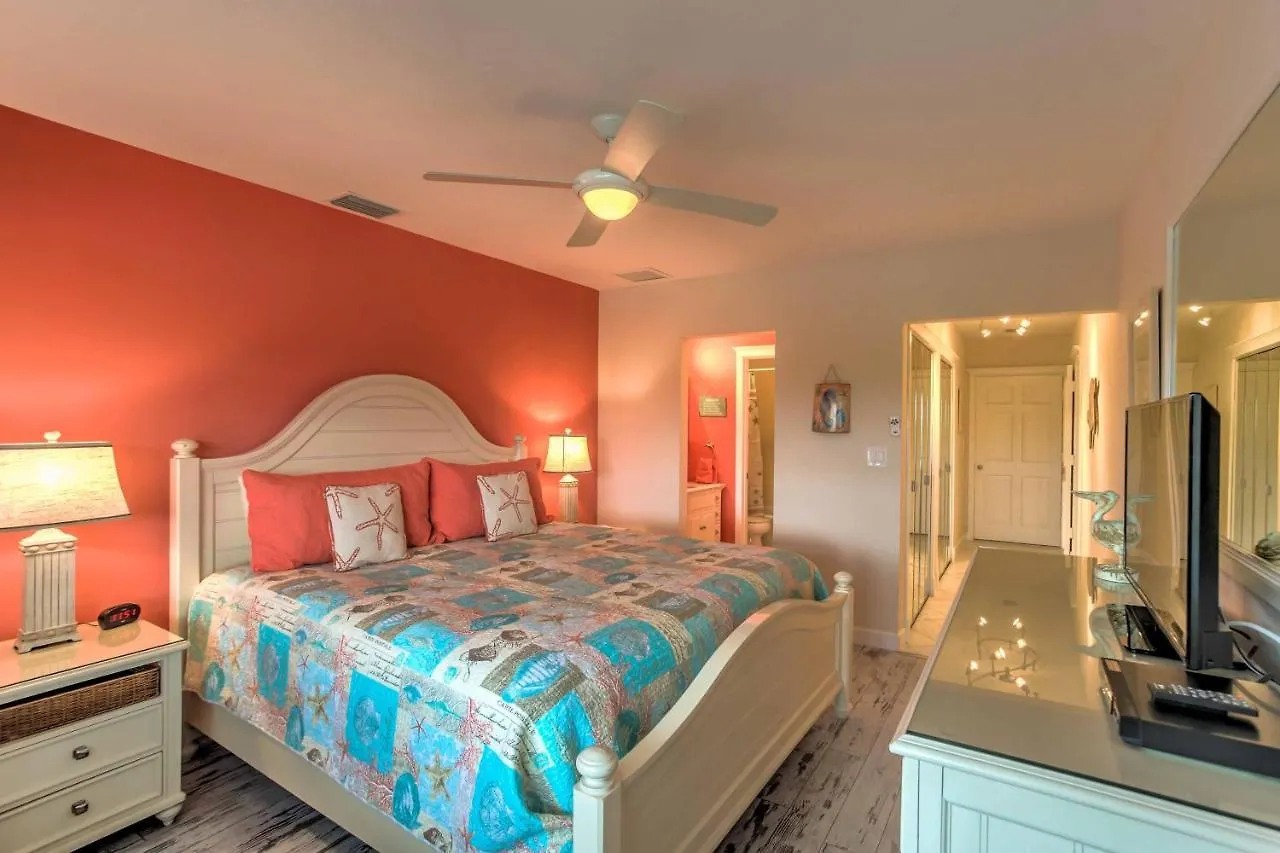Waterfront Retreat With Shared Docks Apartment Marco Island