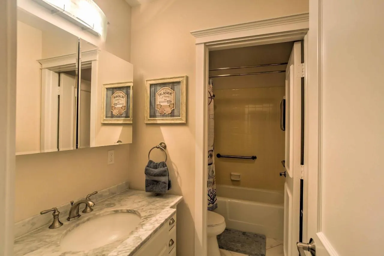 Waterfront Retreat With Shared Docks Apartment Marco Island