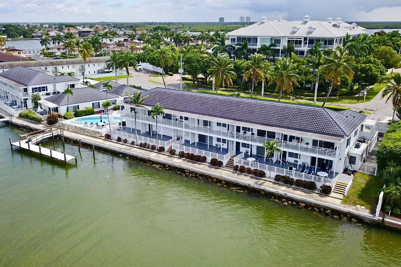 Waterfront Retreat With Shared Docks Marco Island