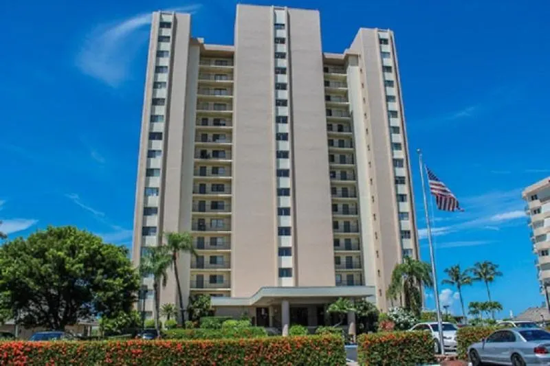 Seawin 1704 - Sea Winds Apartment Marco Island